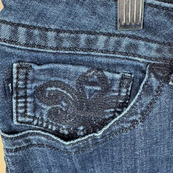 Lee Slender Secret Lower on the Waist Straight Leg Fleur de Lis Jeans Size 16 - Picture 5 of 10